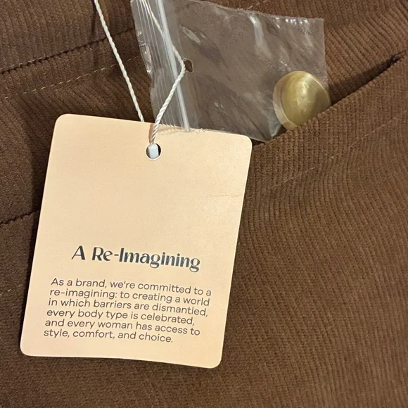 NWT BloomChic Brown Corduroy Patched Pocket Button Detail Dress | Plus 22–24 - Picture 7 of 9